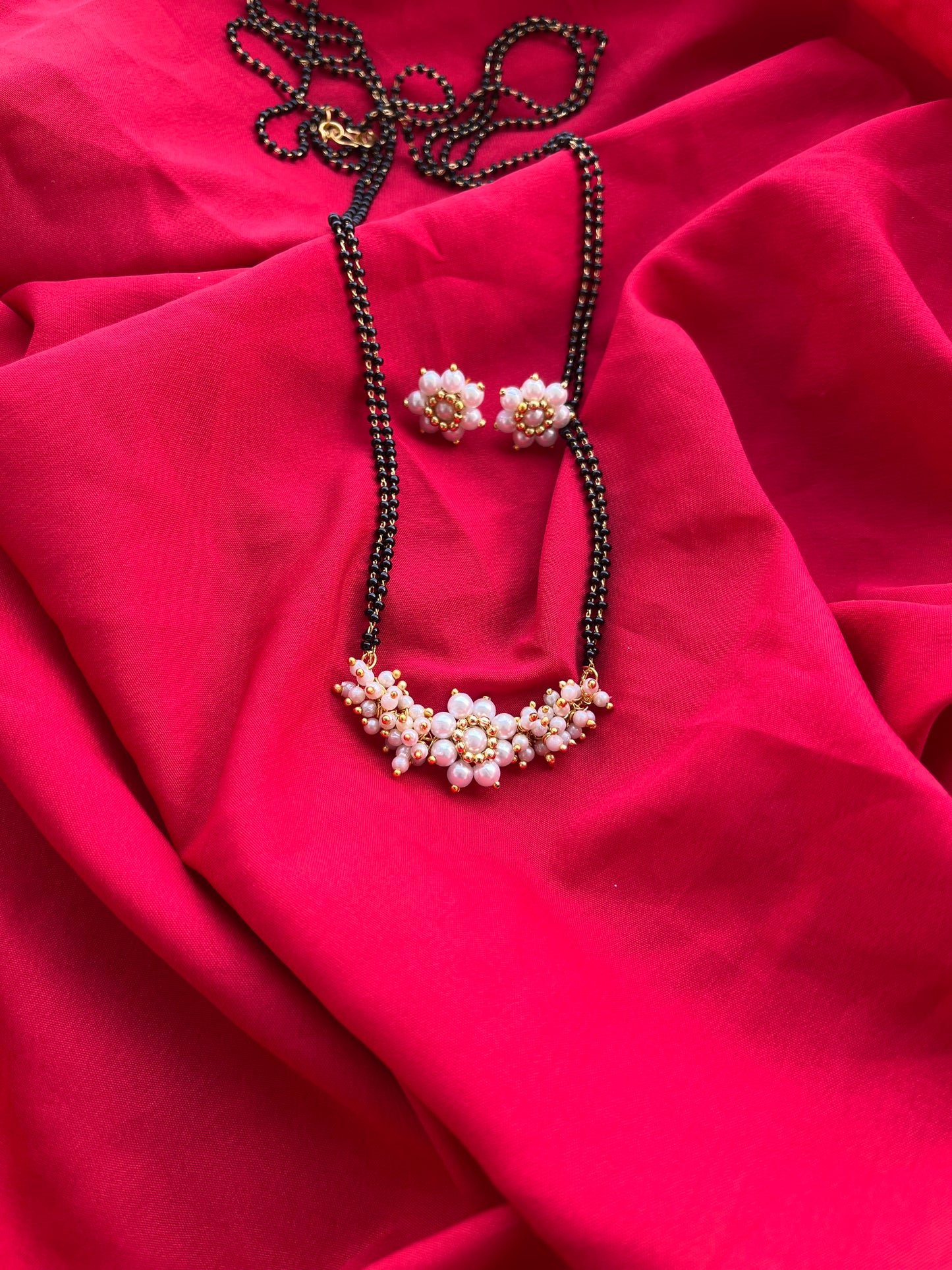 Moti phool mangalsutra