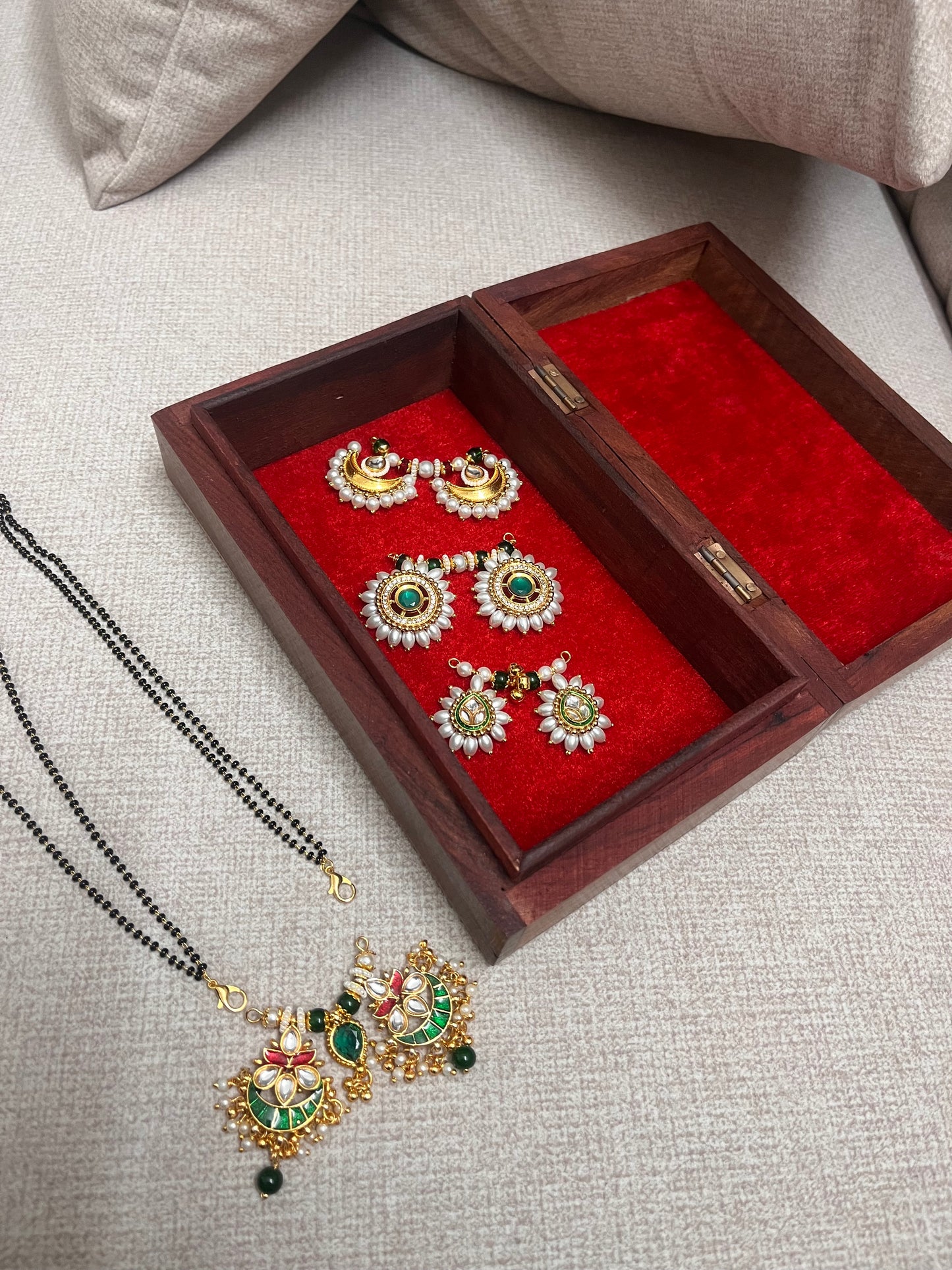4 pendant Changeable mangalsutra