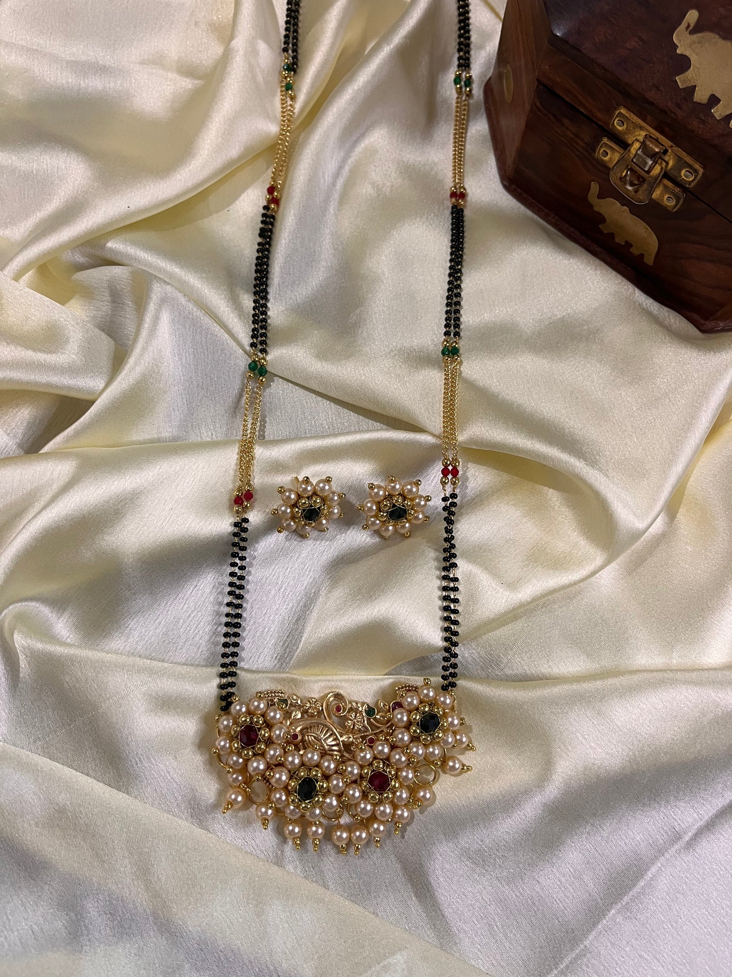 Golden Pearl manglsutra