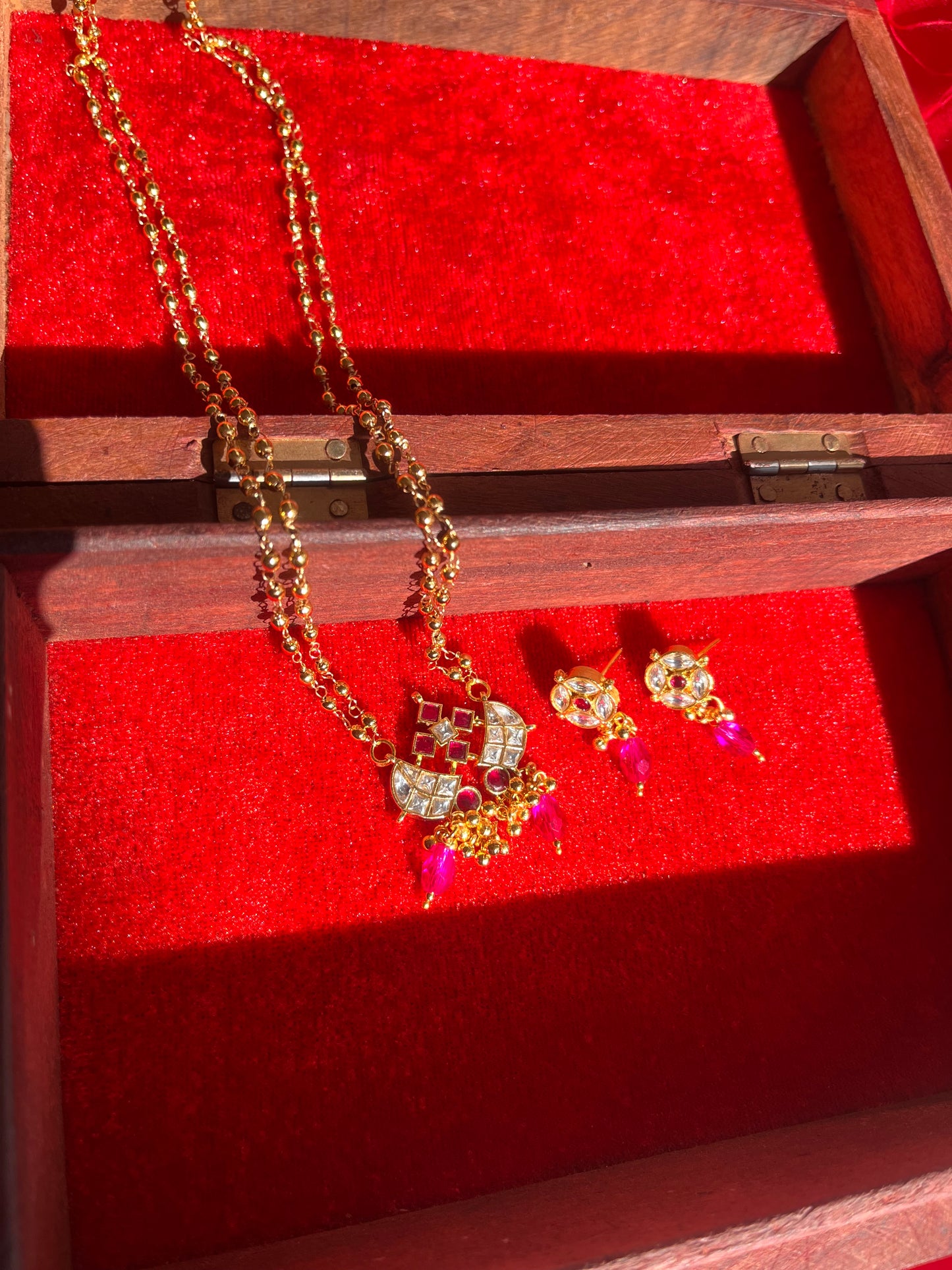 Nayantara necklace